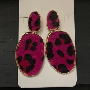 Cheetah print pink/green and gold earrings